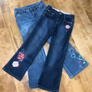 2 pair girls jeans. 1 size 7, 1 size 8.